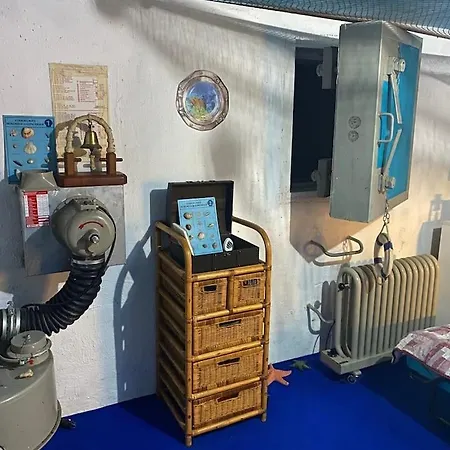 Budget - No Windows Evilard